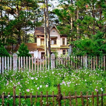 Tron Homestay Kon Von Kla Exteriör bild