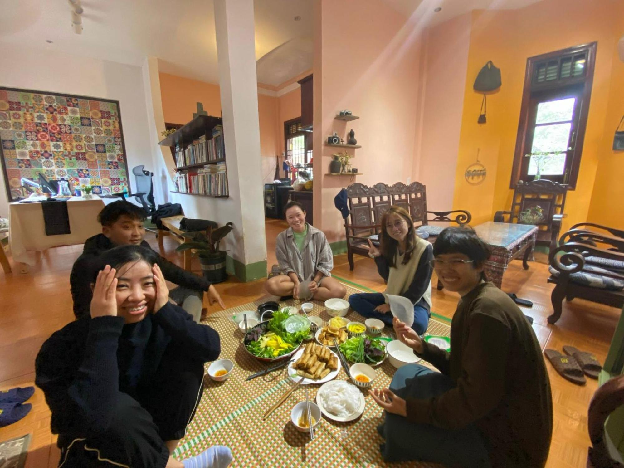 Tron Homestay Kon Von Kla Exteriör bild
